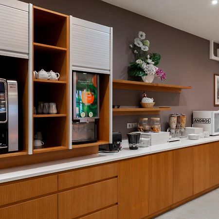 Logis Hotel-Restaurant Saint Romain 안세 외부 사진