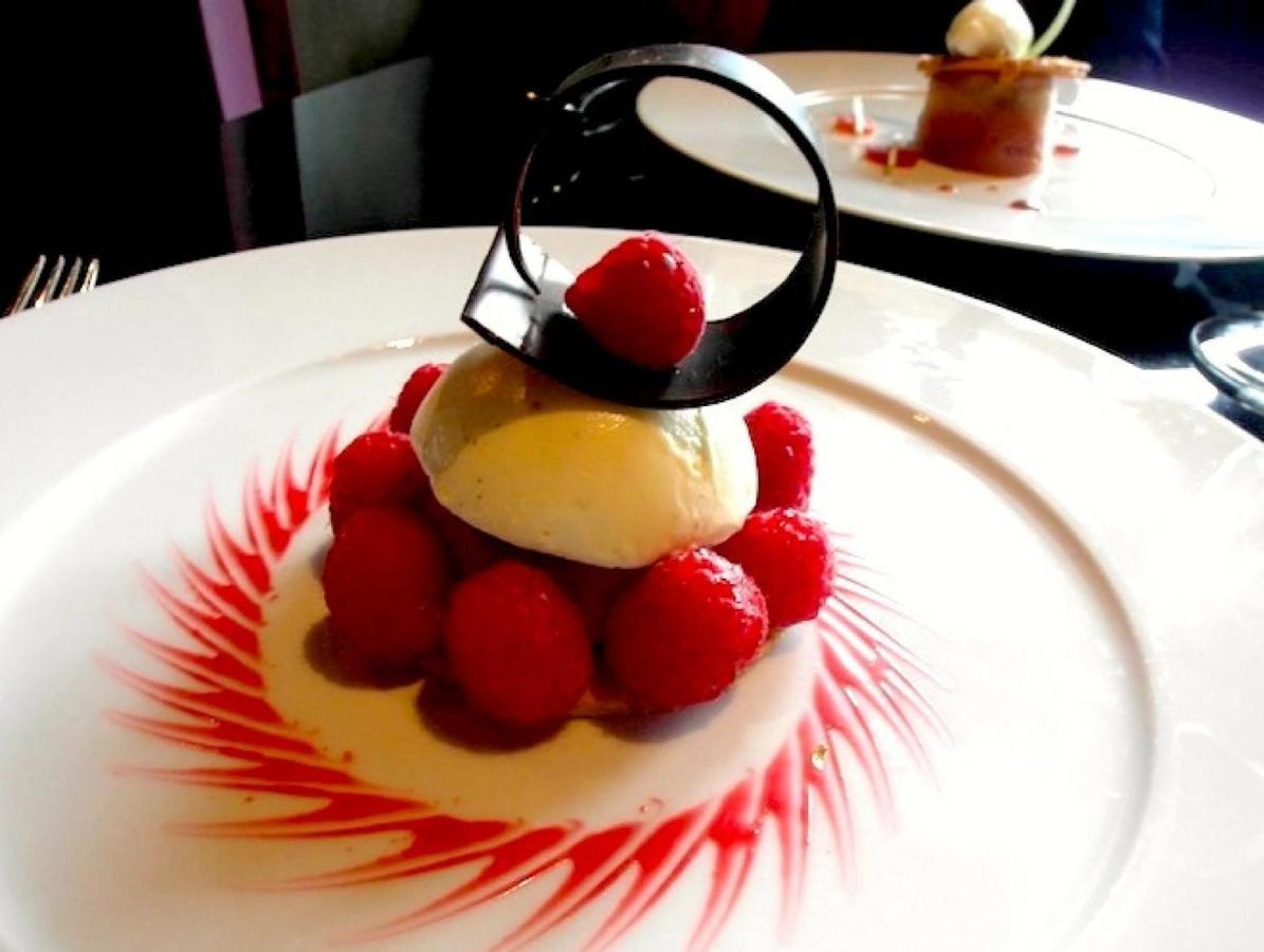 Logis Hotel-Restaurant Saint Romain 안세 외부 사진