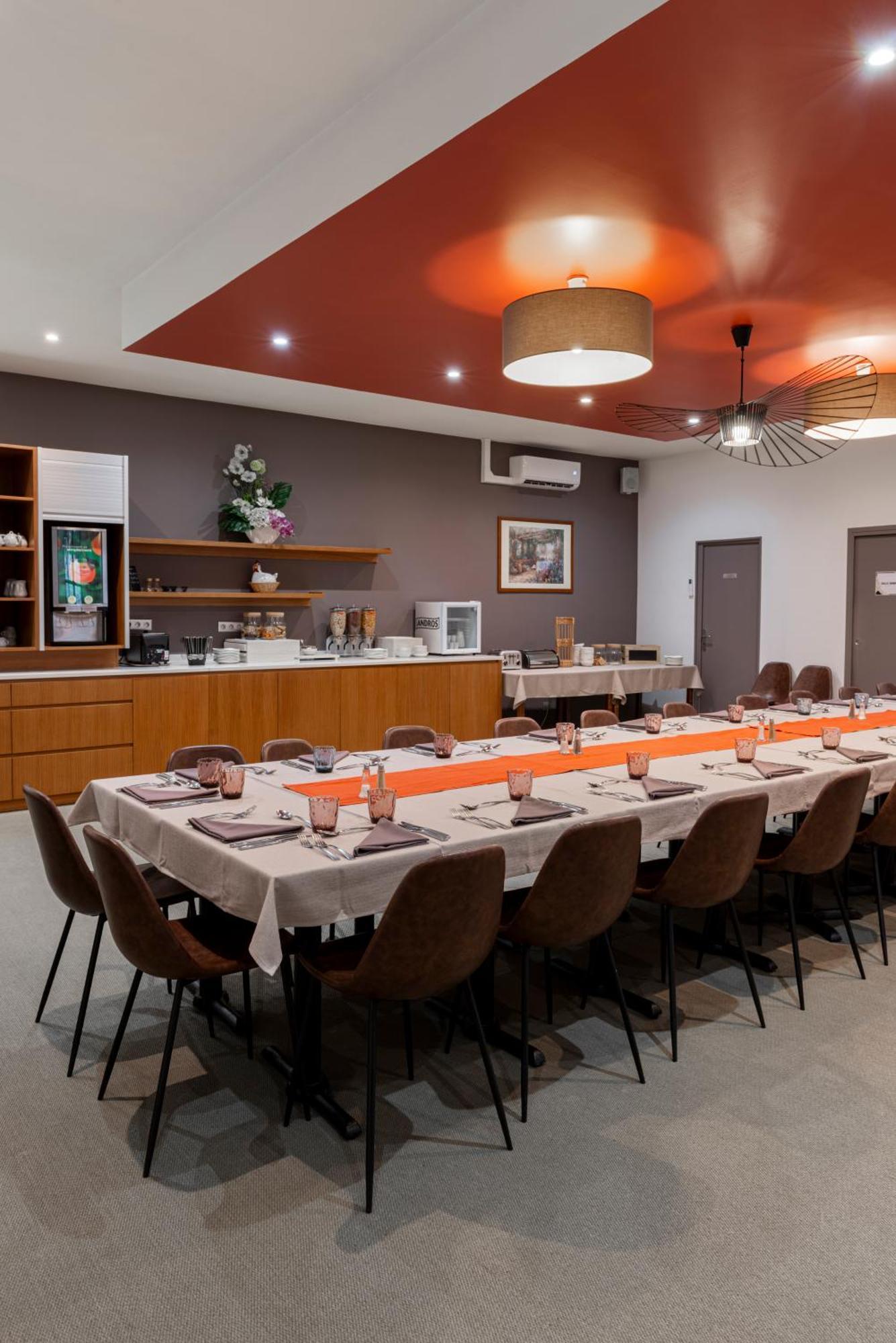 Logis Hotel-Restaurant Saint Romain 안세 외부 사진